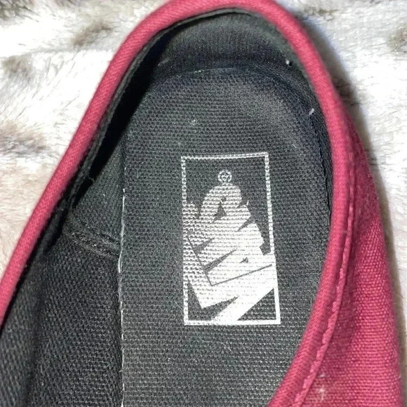 Van’s Sneakers - Picture 2 of 7